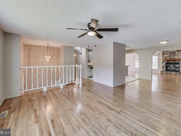 9217 Briarchip St — Photo 6