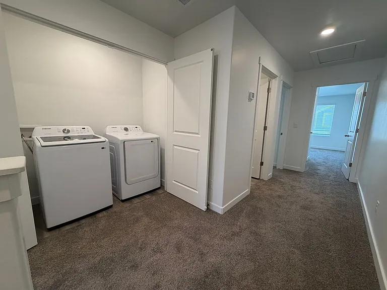1378 S 3640 E — Photo 8