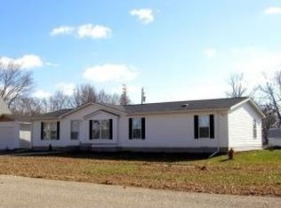 313 E Delta St, Hancock, IA 51536