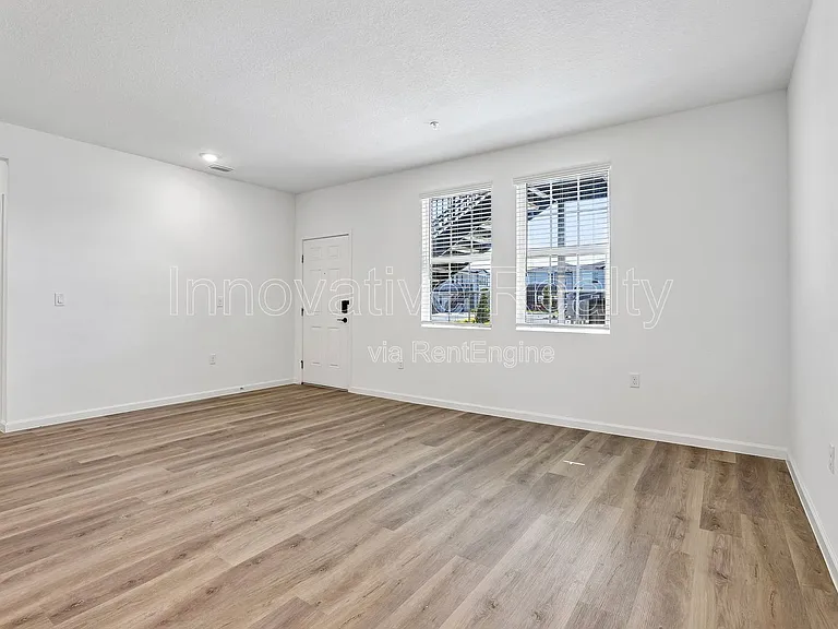 Venture Apartments — Photo 107