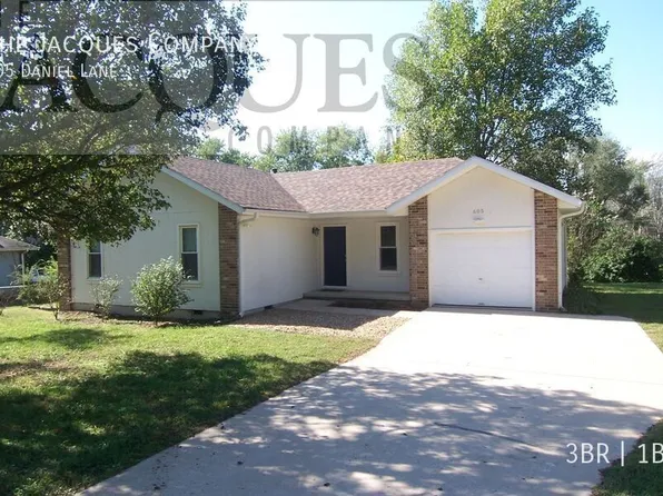 605 Daniel Ln, Willard, MO 65781