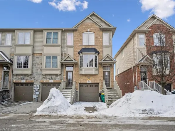 342 Mill St #10, Kitchener, ON N2M 0A4