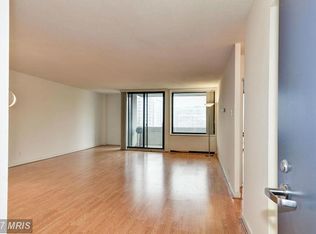 1245 4th St SW APT E400, Washington, DC 20024