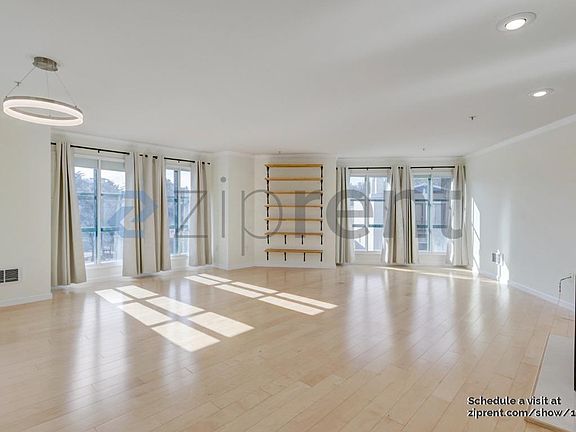 4th image of 298 Portola Dr APT 201