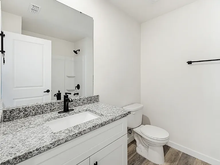 824-954 4th Street Pl SE — Photo 16