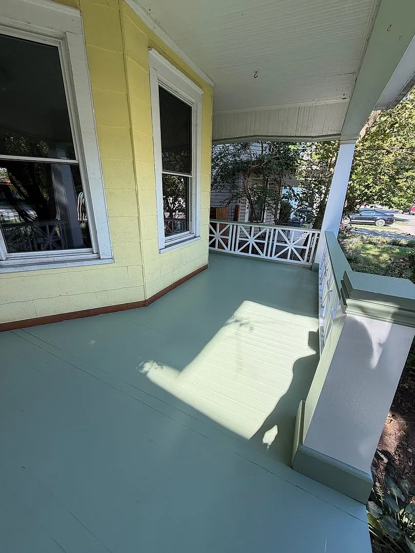 Charming 3 BR home with Garage, Convenient Location! — Photo 3