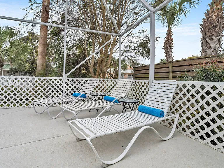 261 Sandy Cay Dr — Photo 43