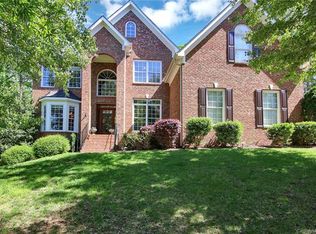 1865 Chestnut Hill Dr, Tega Cay, SC 29708