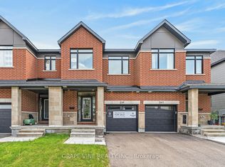 239 Monticello Ave, Kanata, ON K2S 2R8