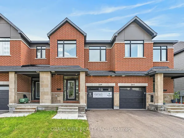 239 Monticello Ave, Kanata, ON K2S 2R8