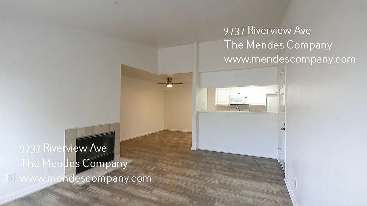 Building Photo - 9737 Riverview Ave #3