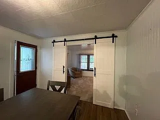 3 bed, 1.0 bath, 1428 sqft, $1,750 — Photo 2