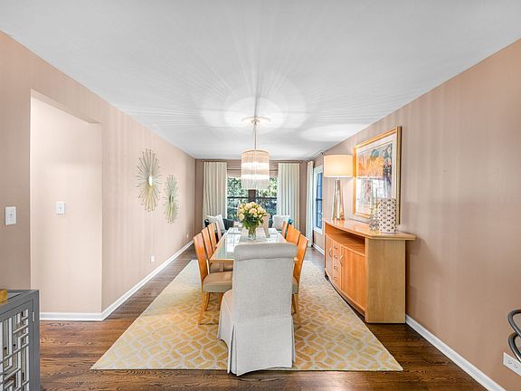 5th image of 1180 Thorndale Ln