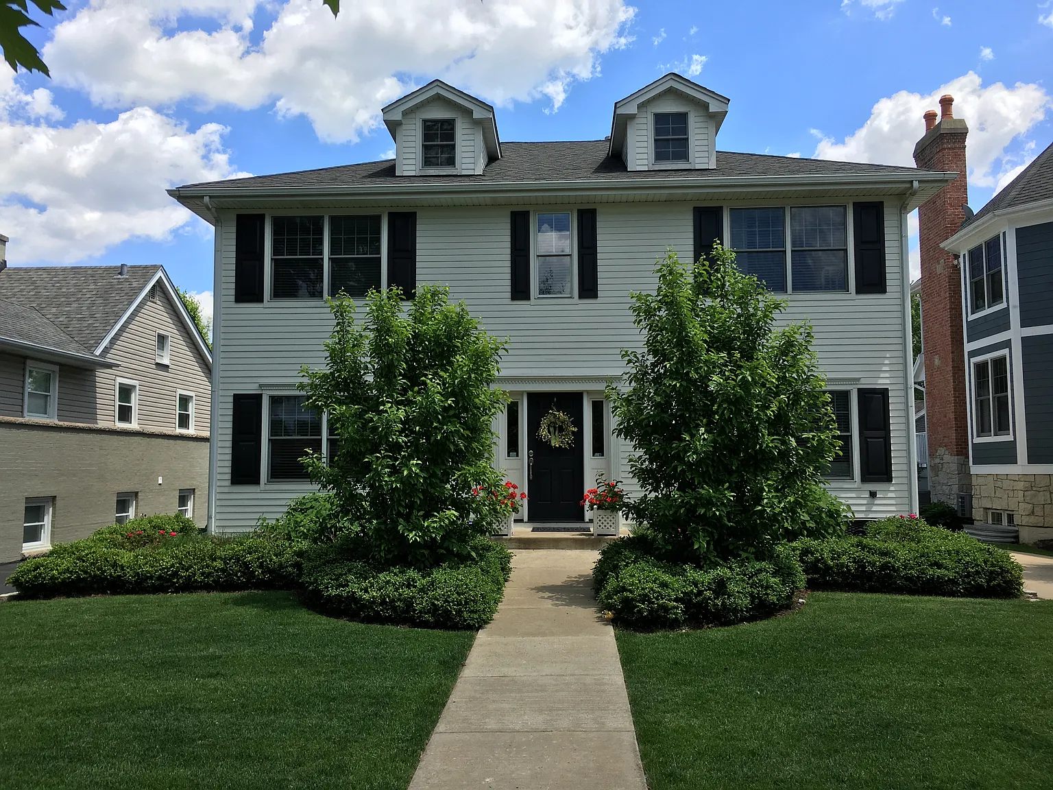 3821 Grand Ave photo 1