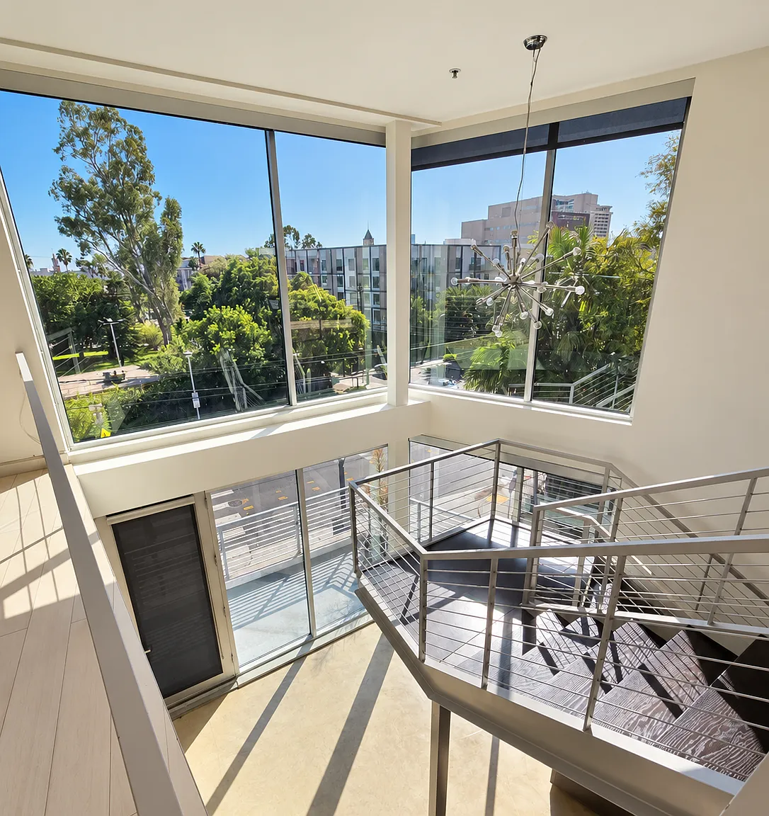 3 bed, 1970 sqft, $5,395 — Photo 3