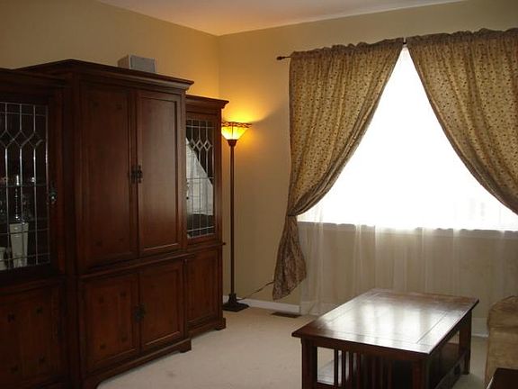2nd image of 571 Cary Woods Cir