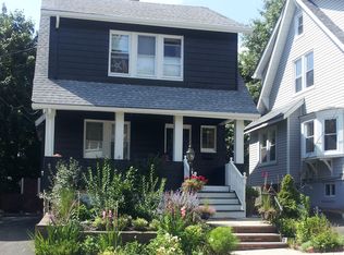 90 Hillcrest Rd, Maplewood, NJ 07040