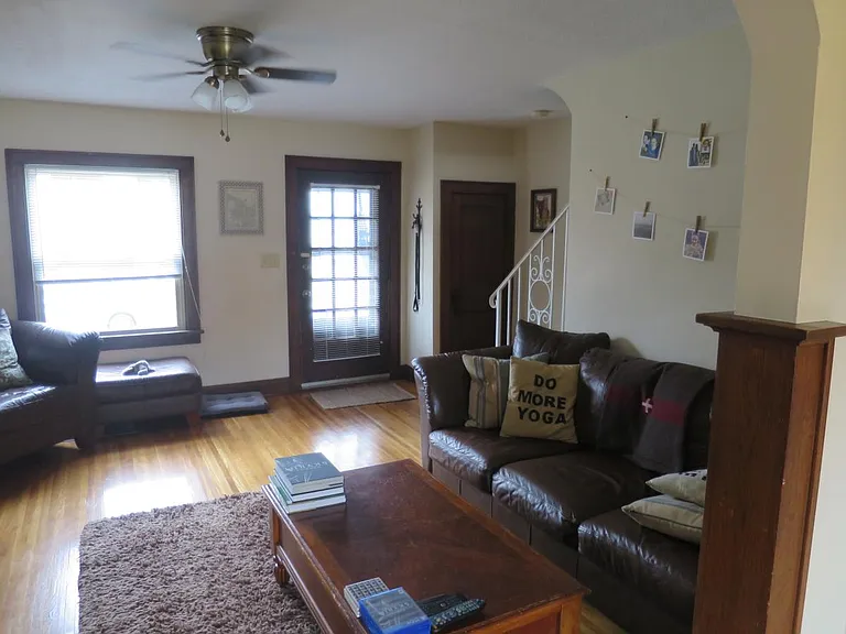 143 W California Ave — Photo 4
