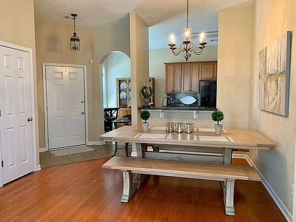 4th image of 3531 Claiborne Cir