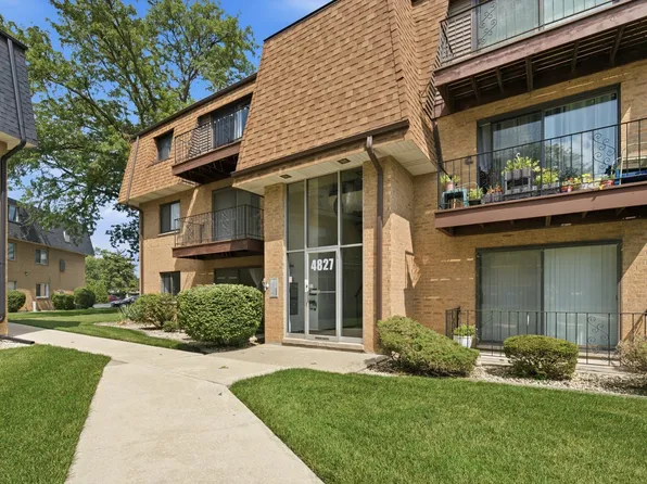 4827 W 109th St APT 101, Oak Lawn, IL 60453