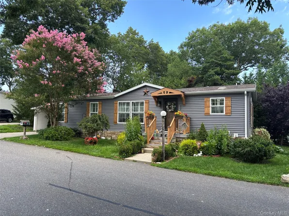 1661 Old Country Road #258, Riverhead, NY 11901