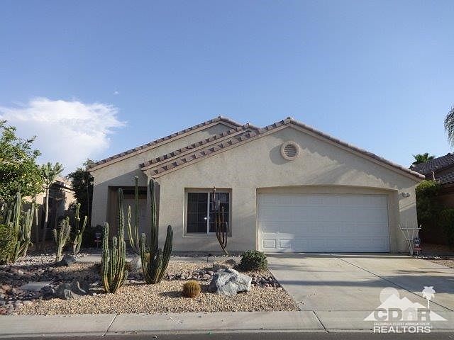 1st image of 44135 Royal Troon Dr