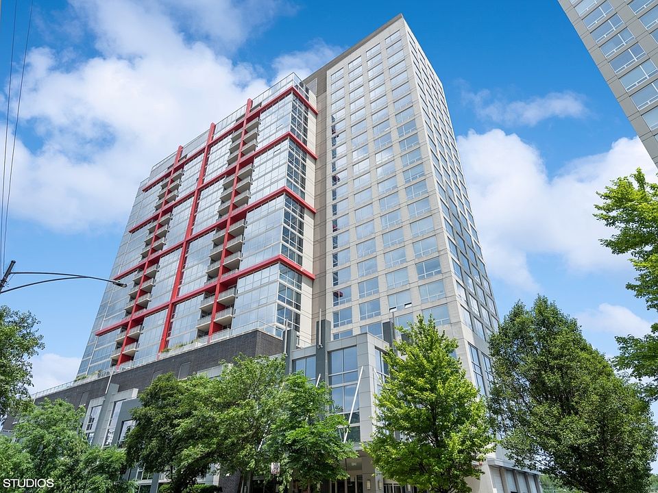 1st image of 1841 S Calumet Ave APT 807