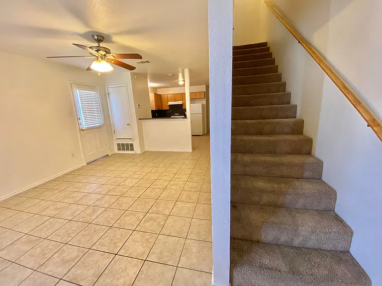3906 Gus Dr #B — Photo 8