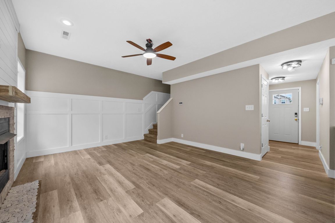 next background image