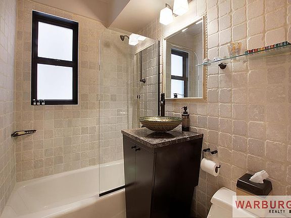 5th image of 345 E 69th St APT 3-H