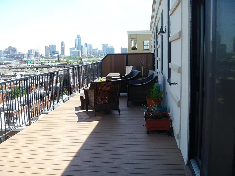 1525 S Sangamon St #802 — Photo 4