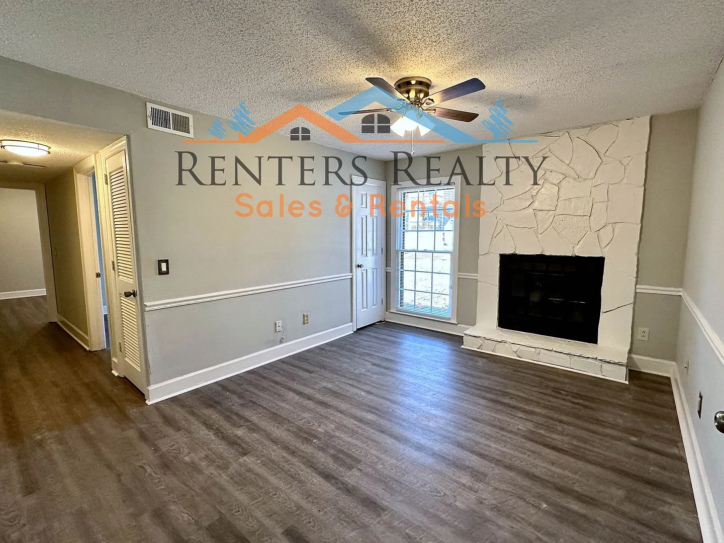 2 Bedroom Condo on Chapman Mountain — Photo 1
