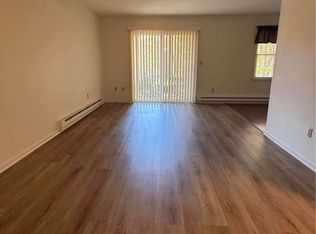 (Undisclosed Address), Deep River, CT 06417