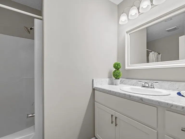 615 Wallingford Ct — Photo 24
