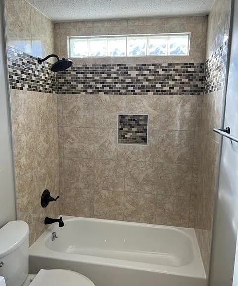 1901 N Butternut Ave — Photo 8