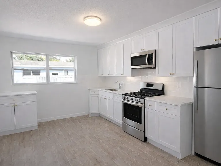 224 Wolverine St — Photo 4