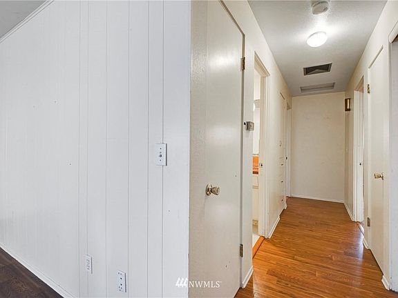 5th image of 6406 49th Dr NE