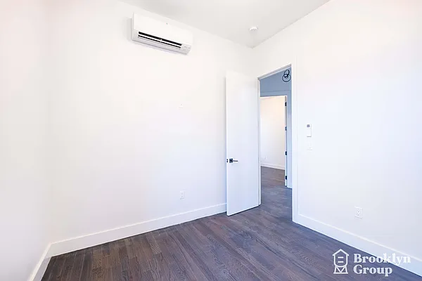 Rented by Brooklyn Group | media 14