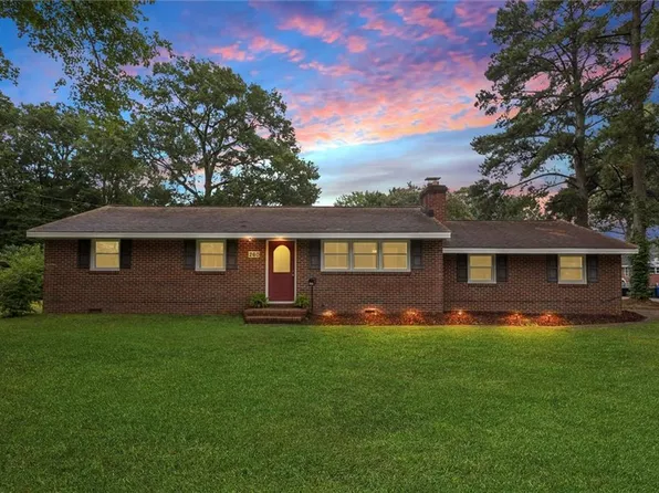 260 Eastwood Dr, Newport News, VA 23602