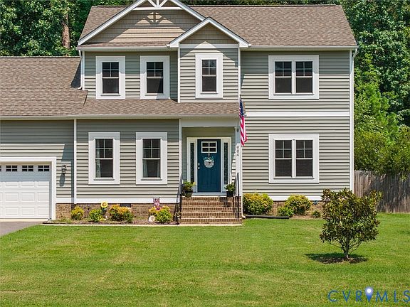 3rd image of 904 Francis Rd