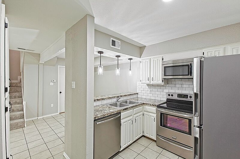 1st image of 889 Dublin Dr APT D