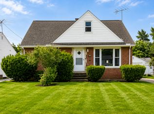 884 E 248th St, Euclid, OH 44123