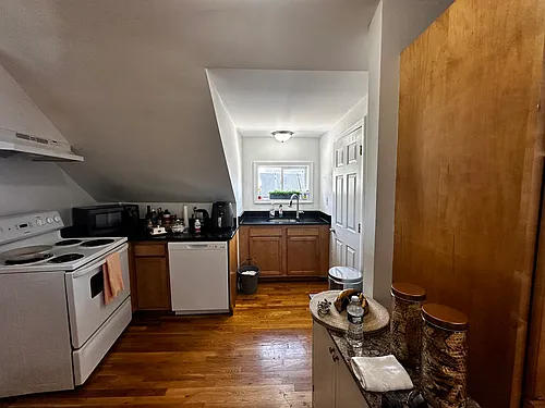 69 Beacon St #3 Photo 1