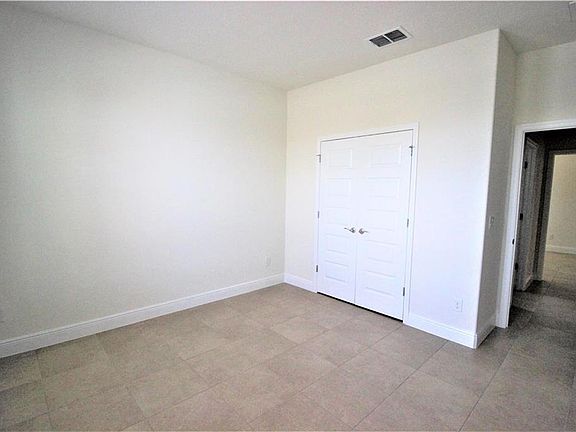 3rd image of 4436 Linwood Trace Ln