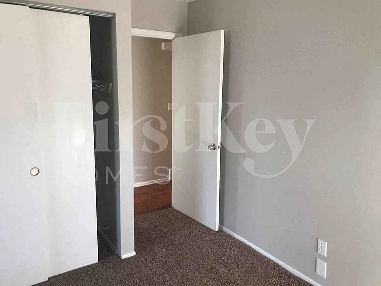 5994 Waldway Ln — Photo 18