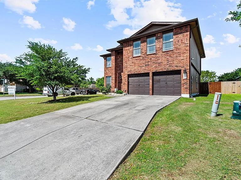 303 Quail Hollow Dr — Photo 19