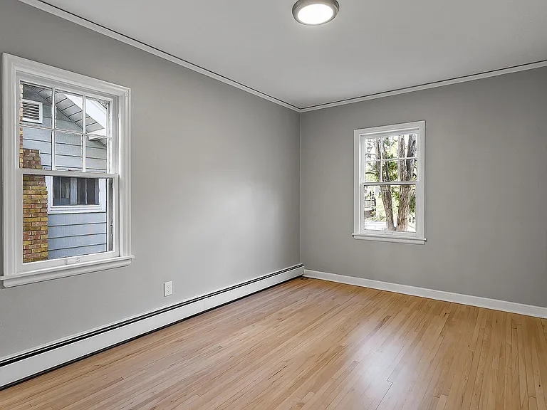 2082 Berkeley Ave — Photo 15
