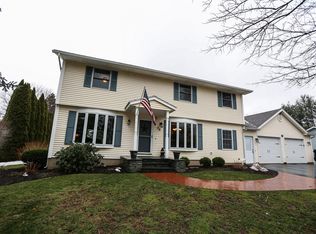 20 Davey Cres, Rochester, NY 14624