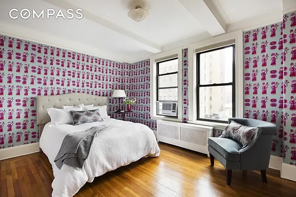 Sold by Compass | media 17