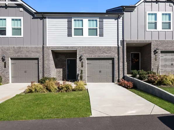 906 Oak Ridge Ln, Columbia, TN 38401